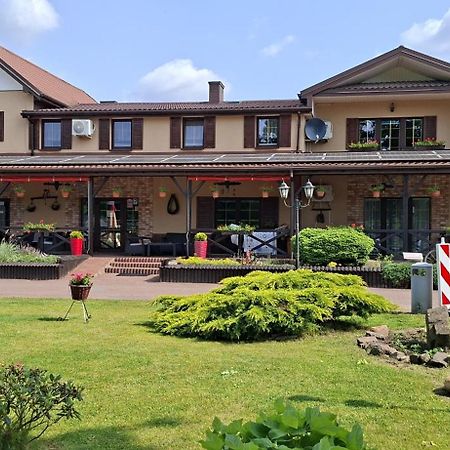 Stajnia Pod Debem Bed & Breakfast Starachowice Dış mekan fotoğraf