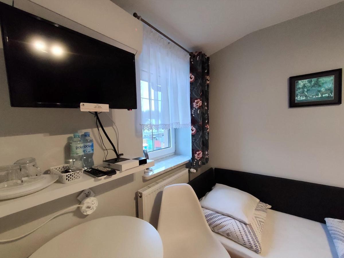 Stajnia Pod Debem Bed & Breakfast Starachowice Dış mekan fotoğraf